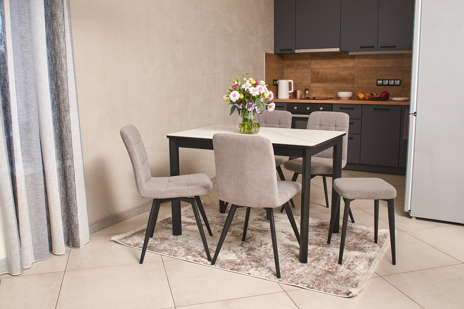 Стол Римини-мини белый мрамор/черный